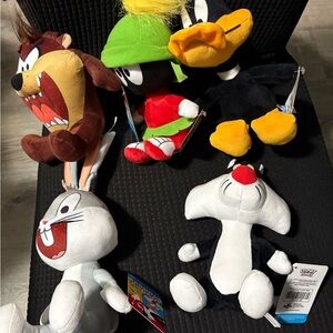 Looney tunes plush set of 6 all new with tags